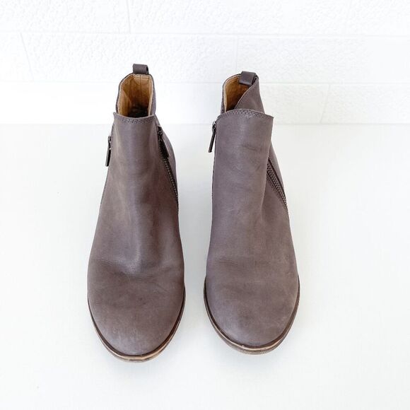 Lucky Brand Womens Nubuck Side Zip Stacked Heel Bryton Ankle Bootie Taupe Sz 8M - Picture 7 of 8